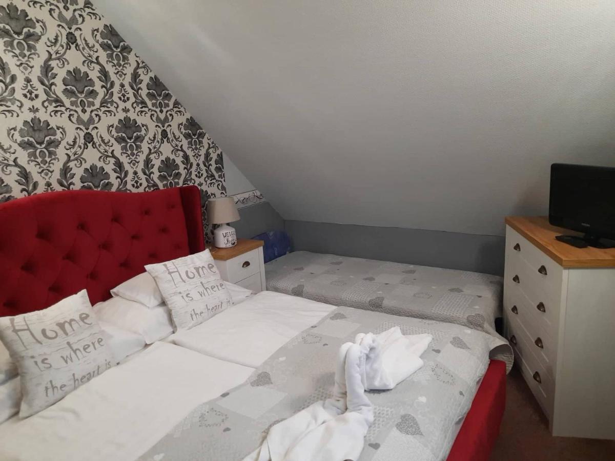 Kek Laguna Wellness Apartmanok エゲルサローク エクステリア 写真