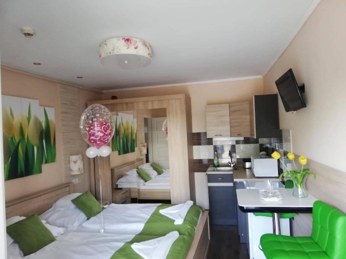 Kek Laguna Wellness Apartmanok エゲルサローク エクステリア 写真
