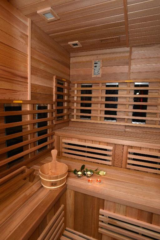 Kek Laguna Wellness Apartmanok エゲルサローク エクステリア 写真