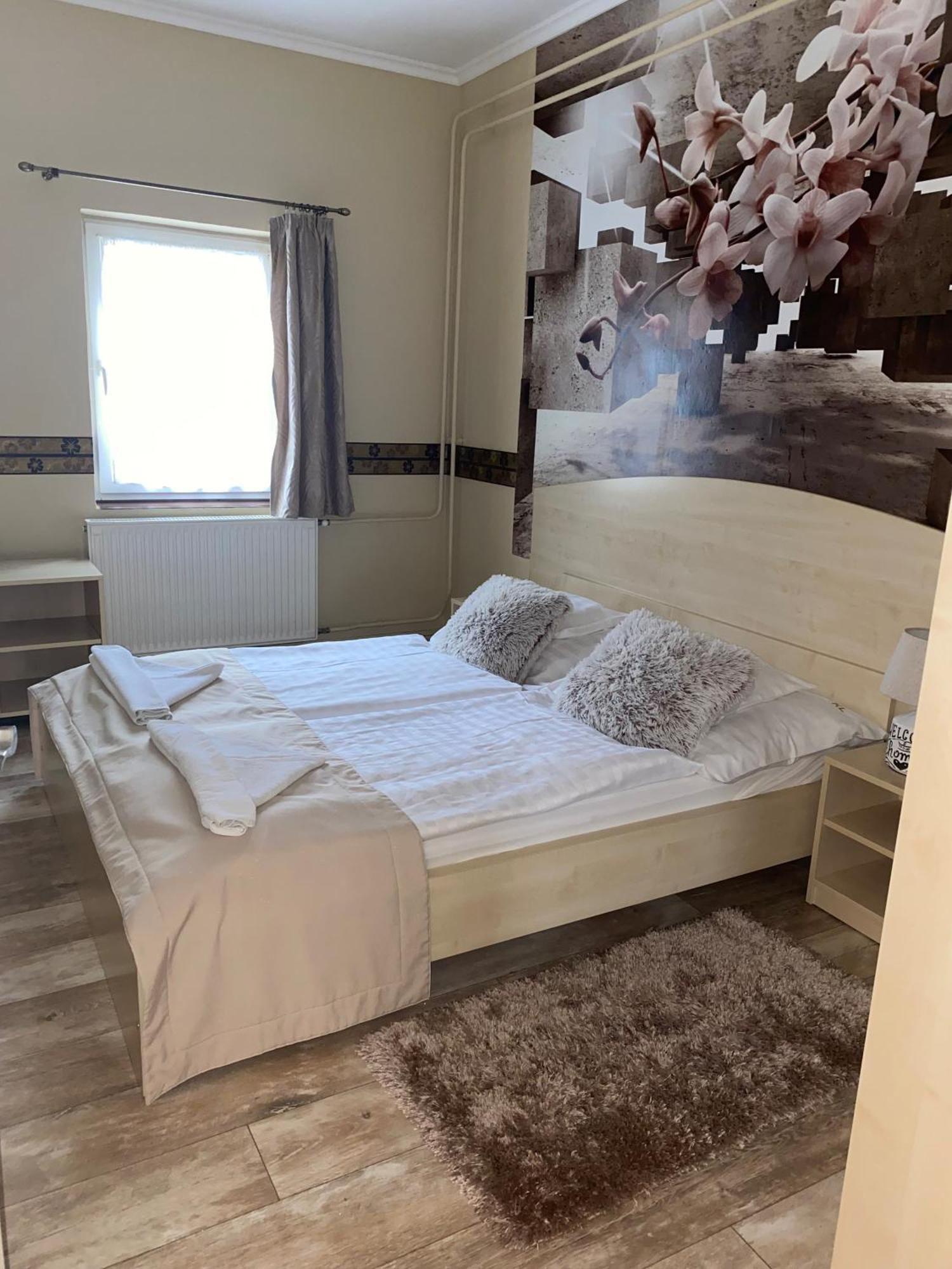 Kek Laguna Wellness Apartmanok エゲルサローク エクステリア 写真