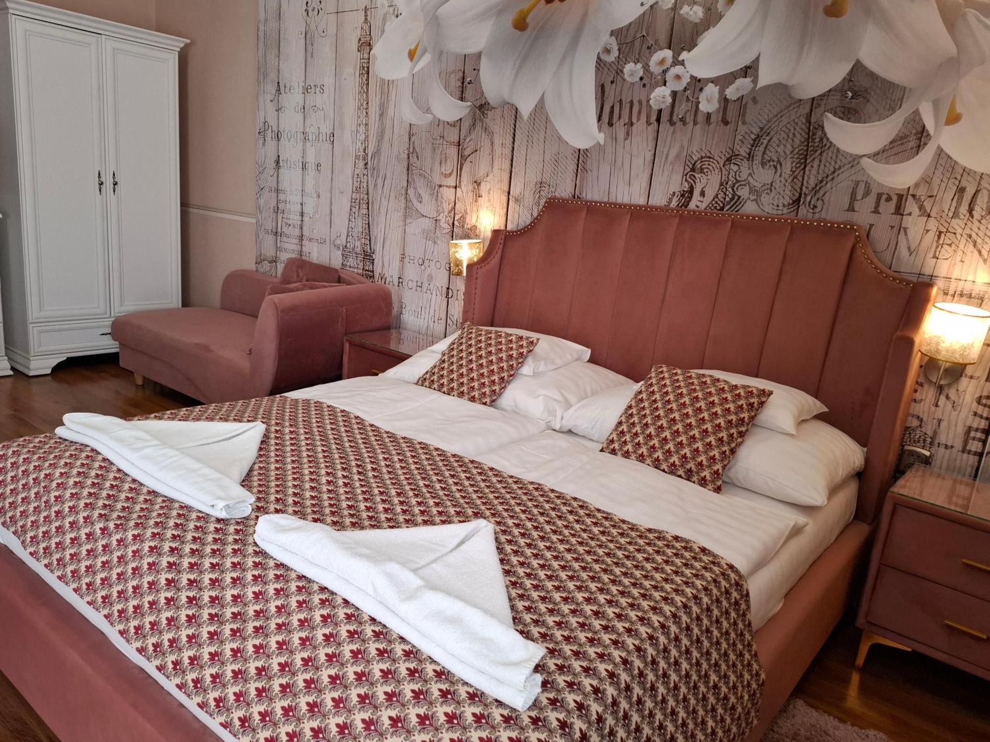 Kek Laguna Wellness Apartmanok エゲルサローク エクステリア 写真
