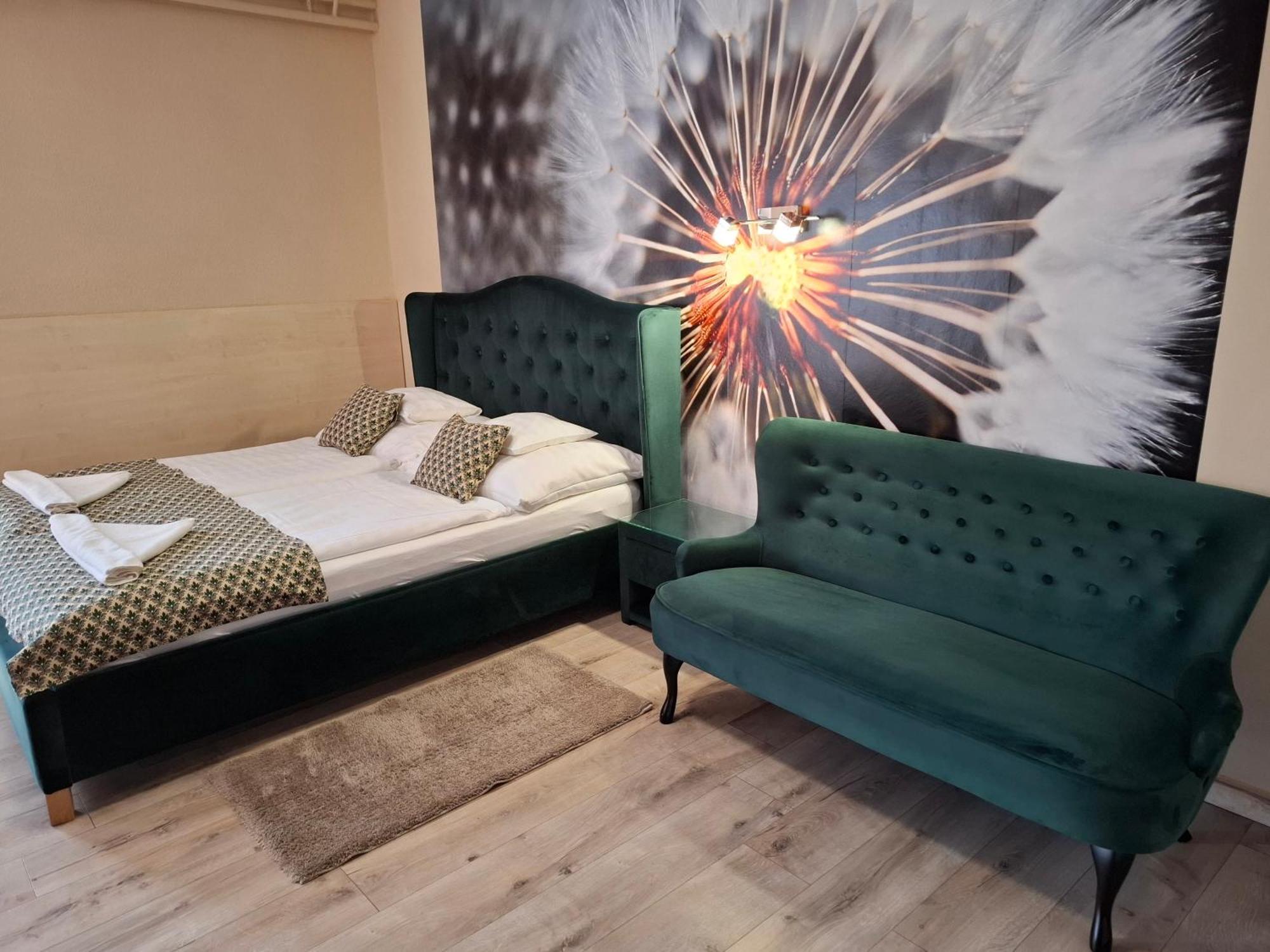 Kek Laguna Wellness Apartmanok エゲルサローク エクステリア 写真